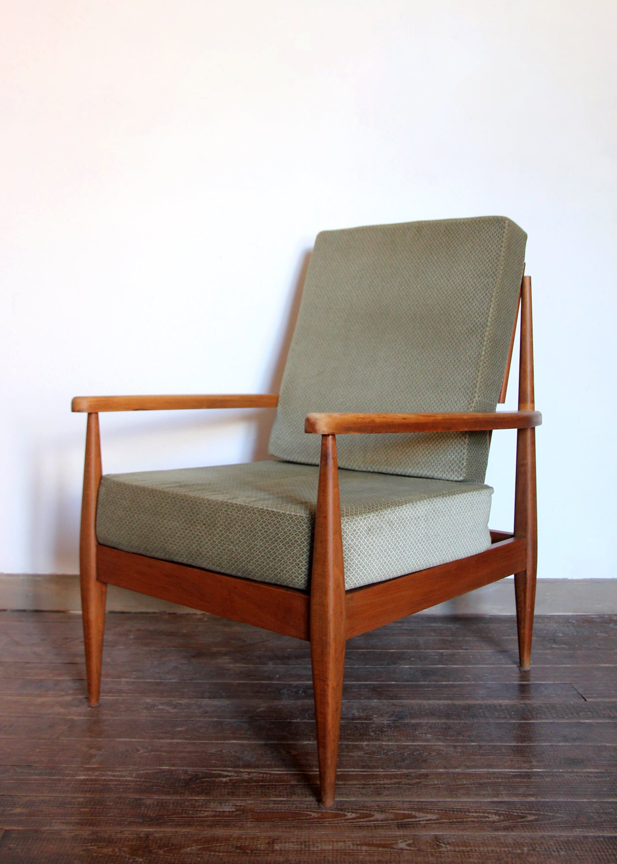 Paire de fauteuils scandinaves