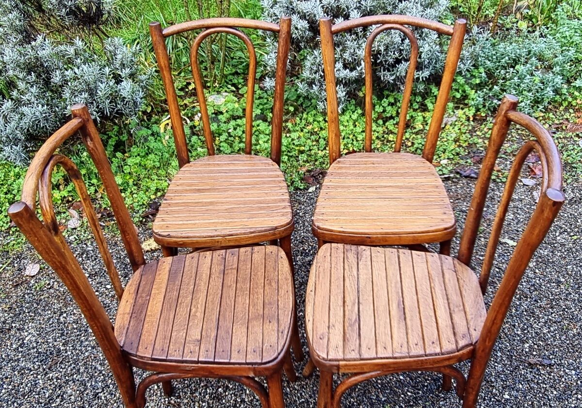 4 bistro chairs 20/30s sitting slatted