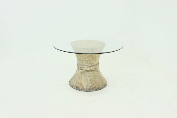 Table de salle à manger ronde en bambou et verre, attribuée à McGuire, États-Unis, années 1970