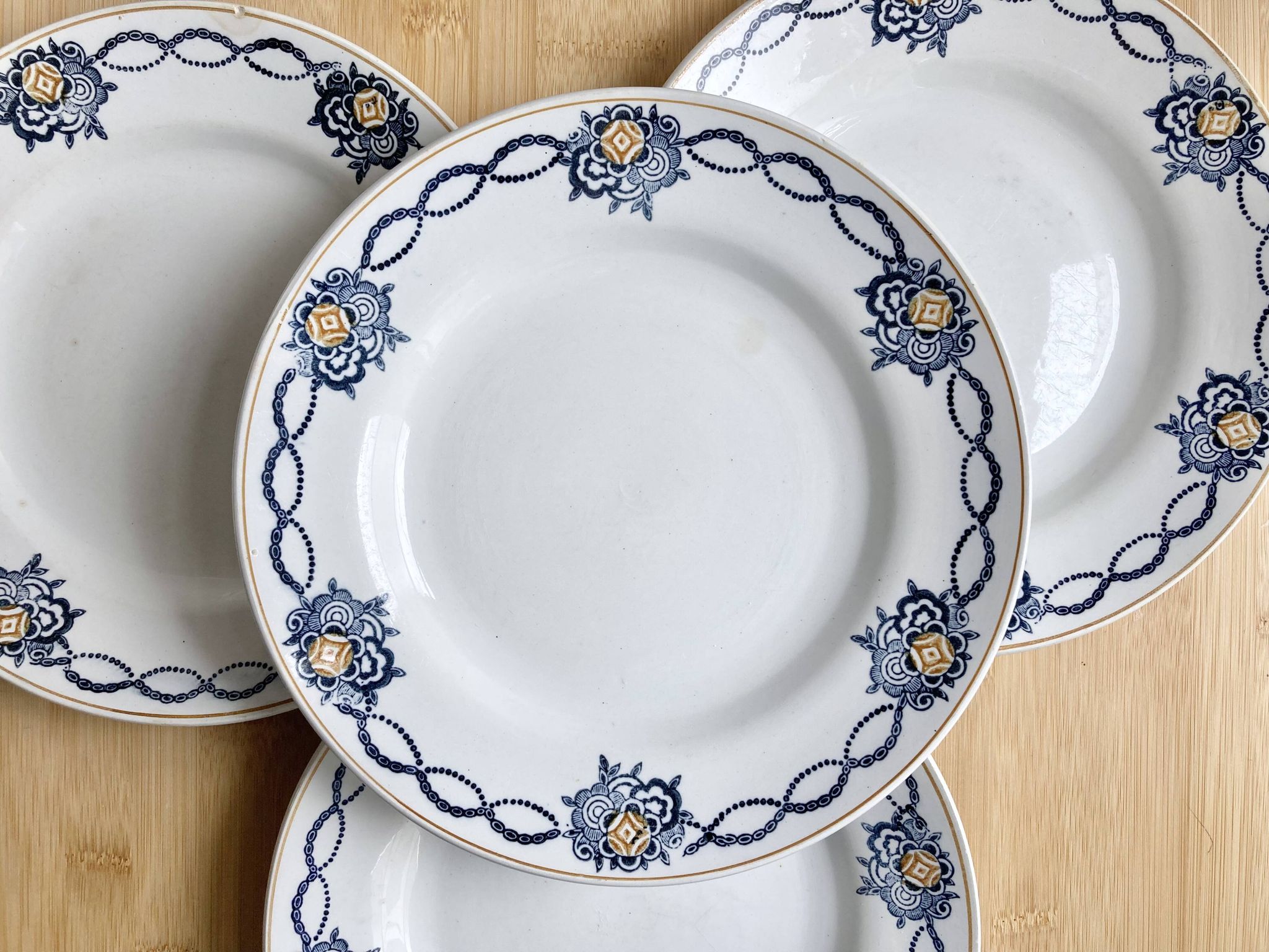 4 assiettes plates Terre de fer - Saint-Amand