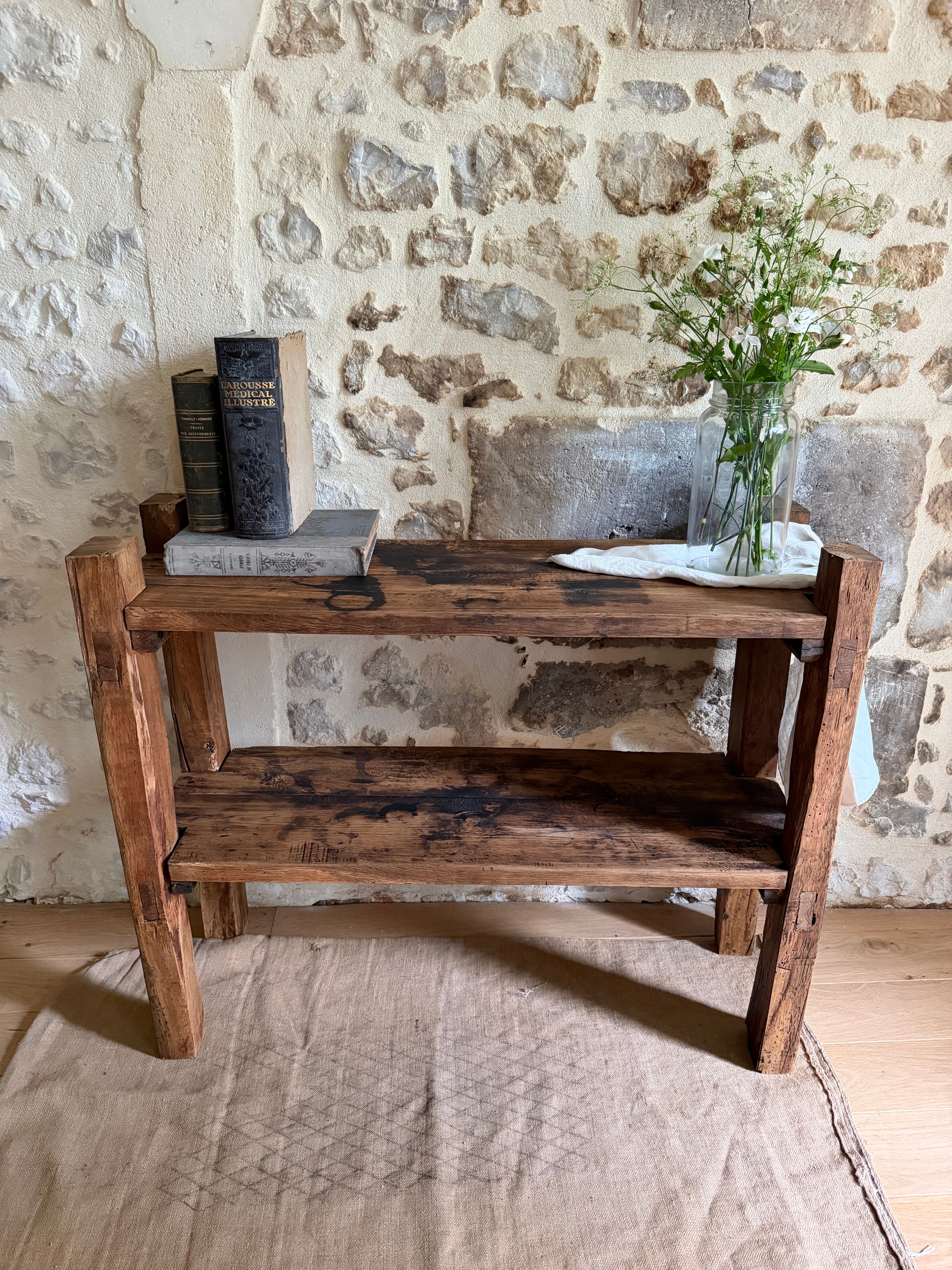 Étagère de campagne en bois