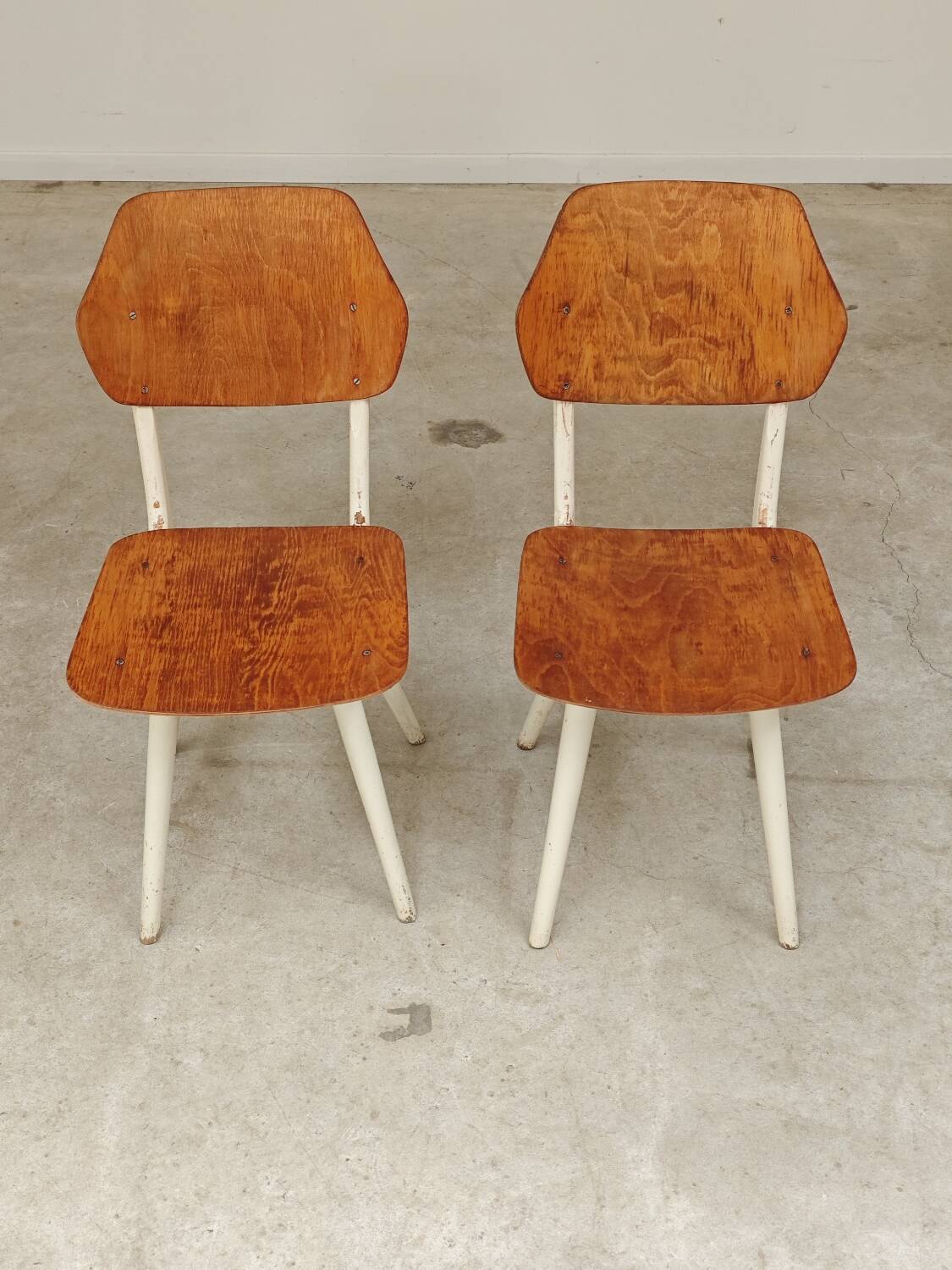 Pair of chairs ex Czechoslovakia TON Thonet White and waxed wood