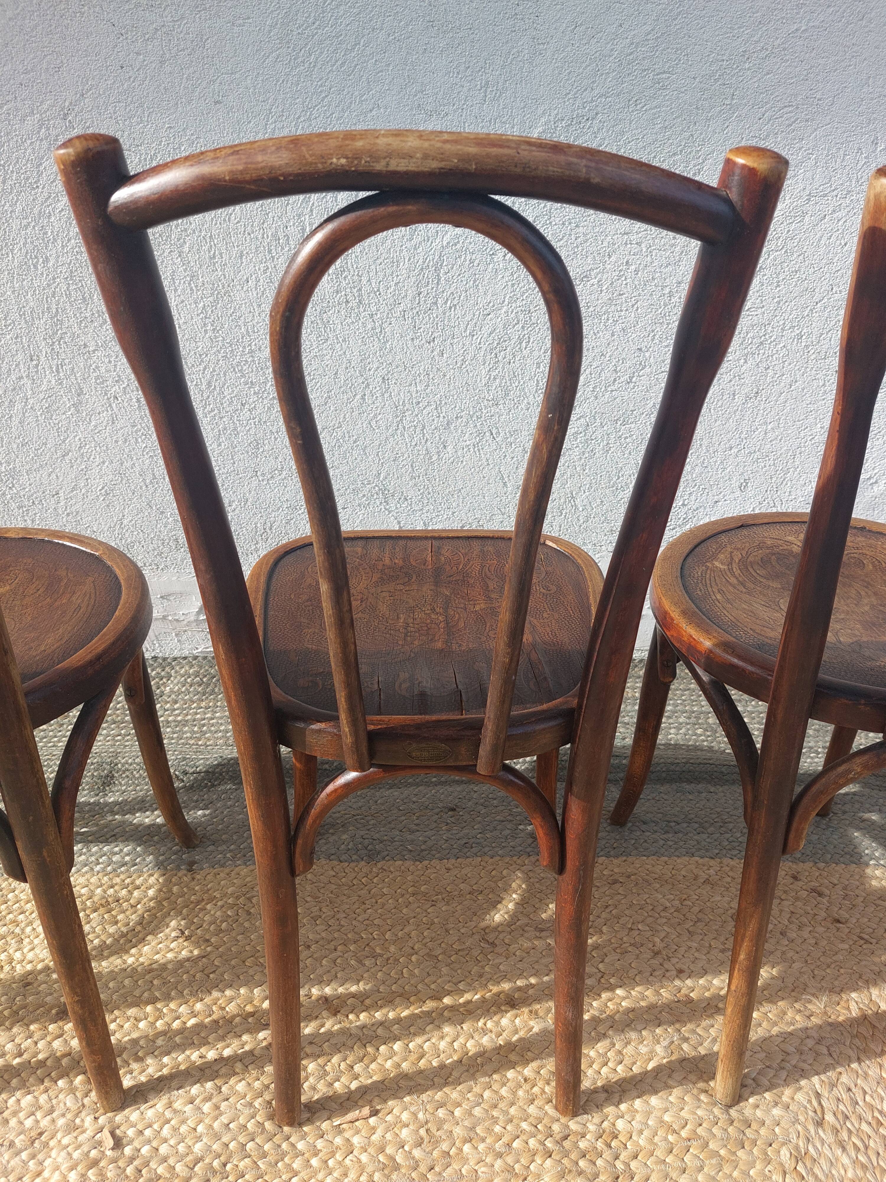 Set of 5 Buchon bistro chairs in curved wood