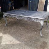 Farm table