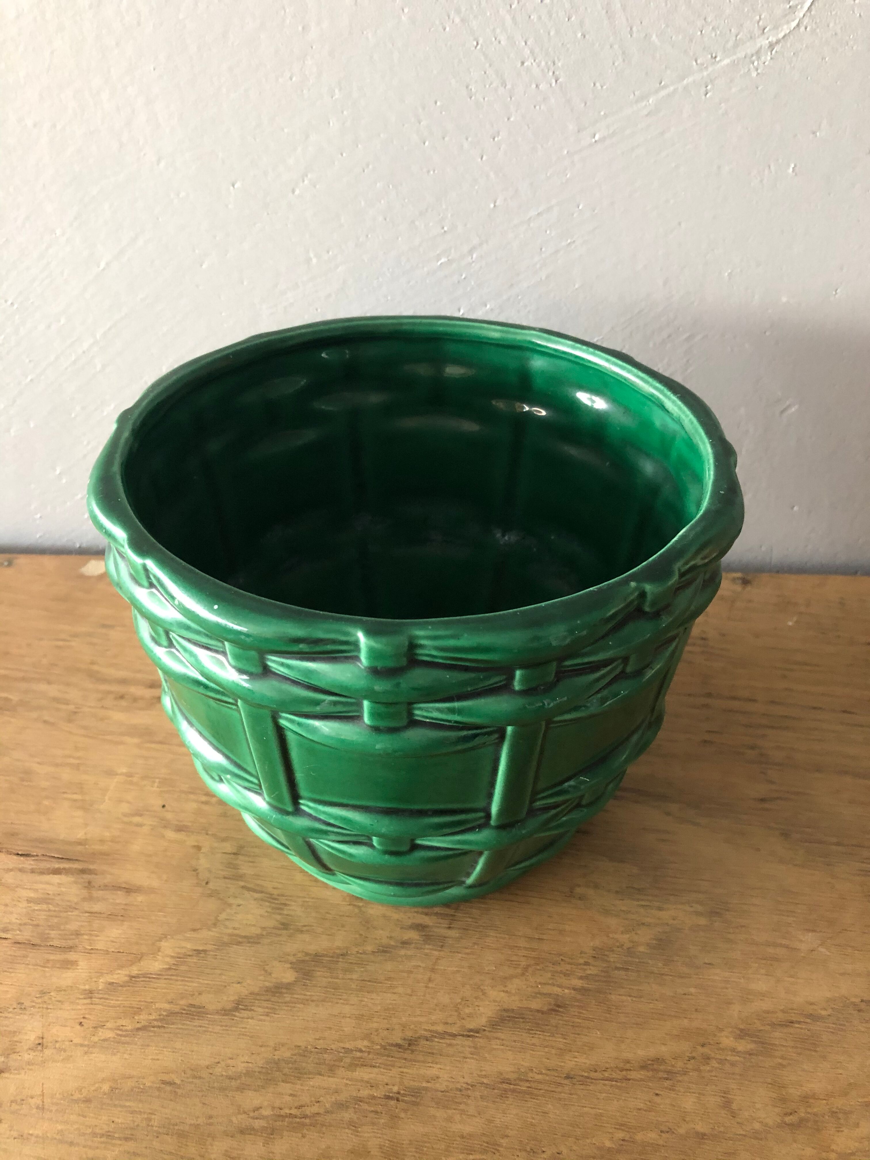 Saint Clement ceramic pot cache