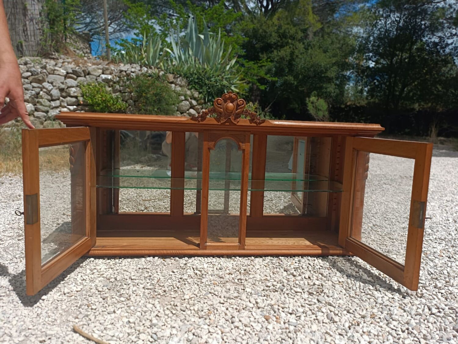 Vessel year 30 to hang