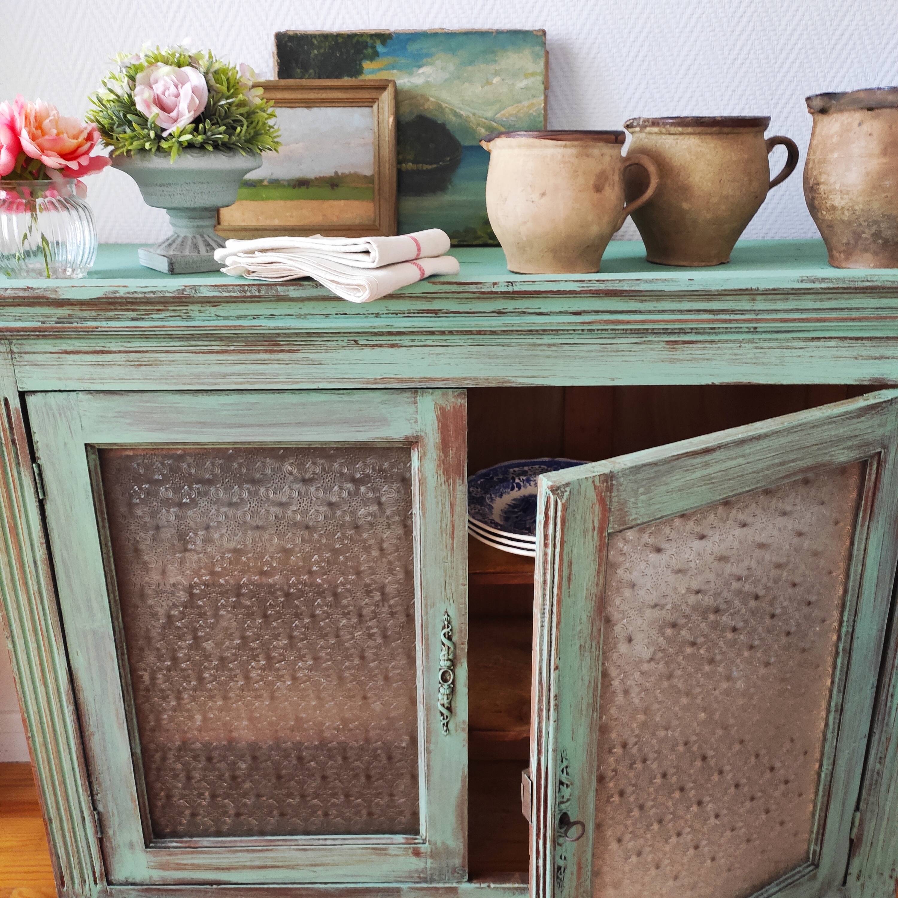 Glazed Parisian buffet