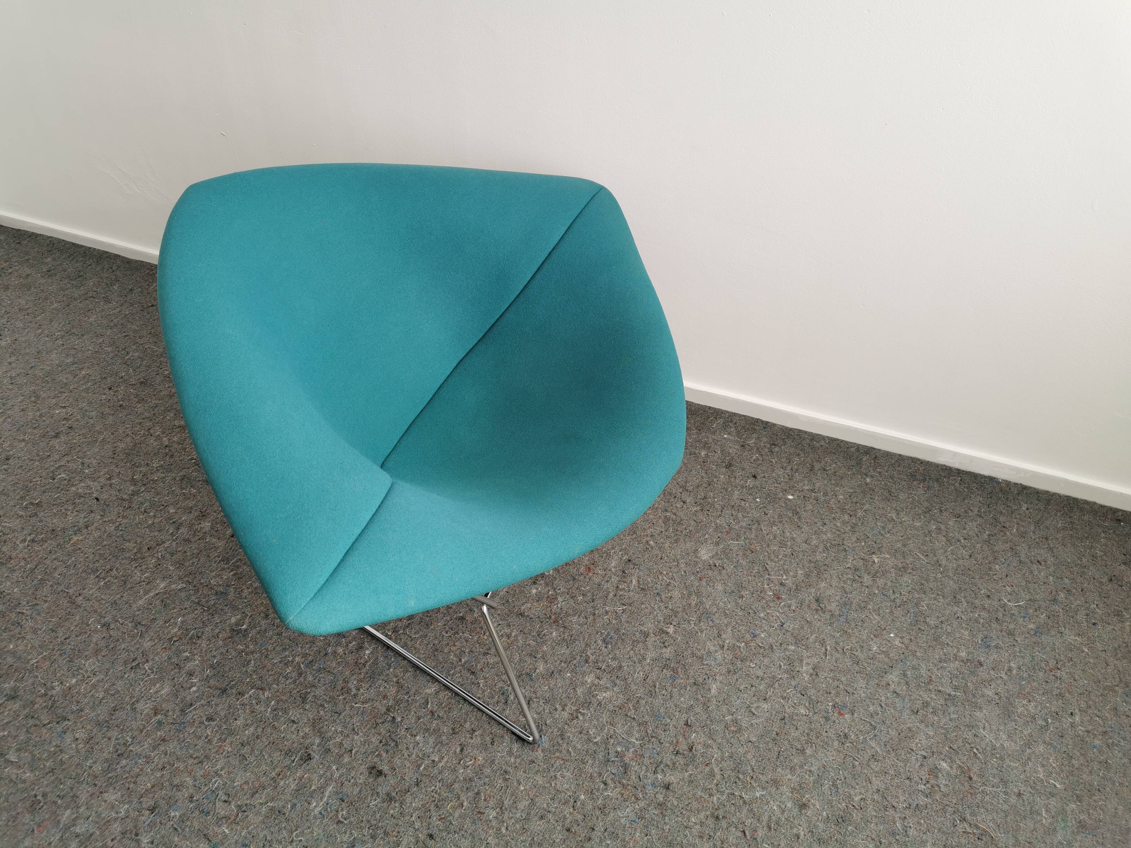 Diamond lounge armchairs by Harry Bertoia for Knoll