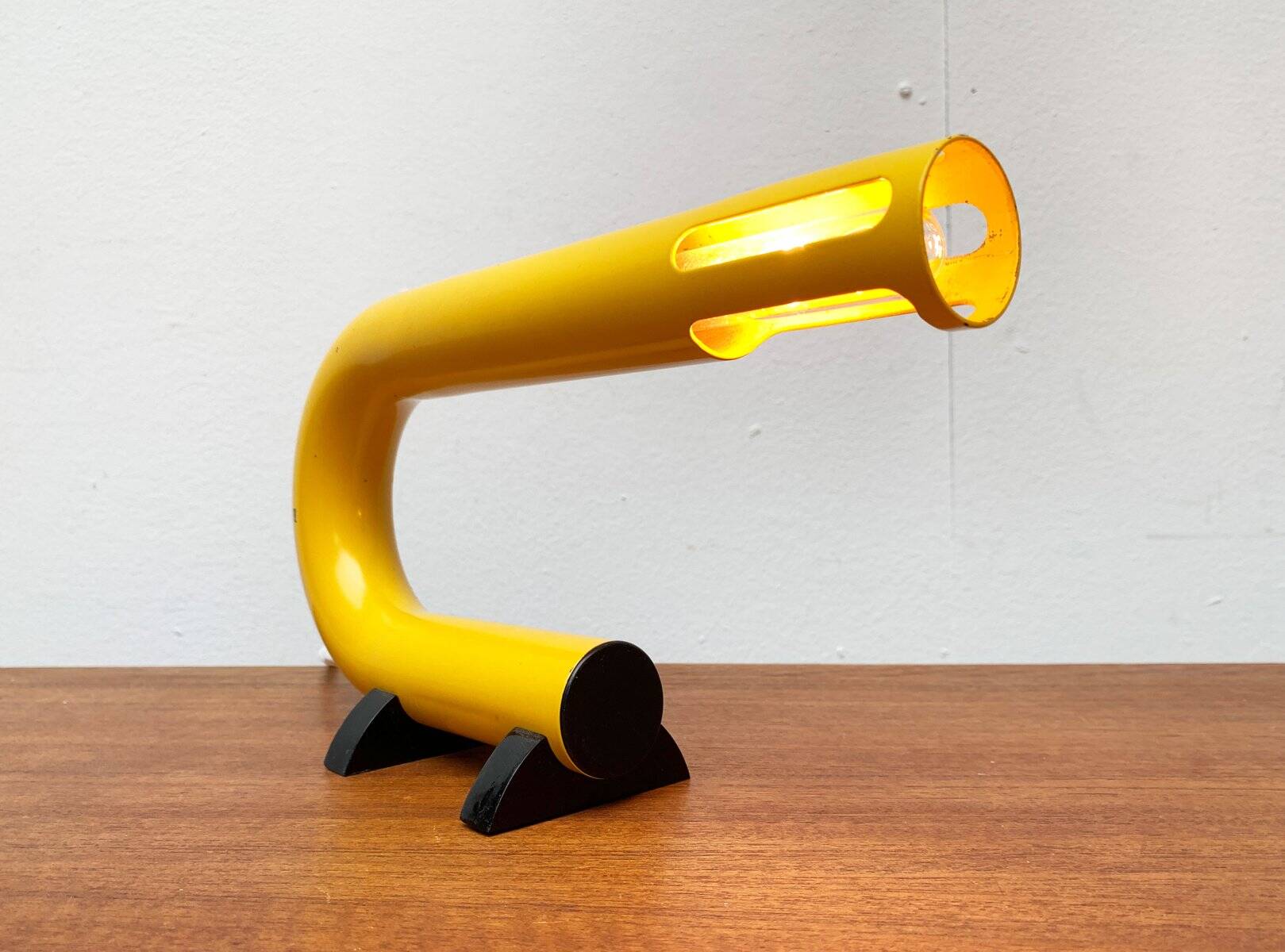 Lampes de table modèle C 452 de l'ère spatiale postmoderne italienne du milieu du siècle, 1960, lot de 2