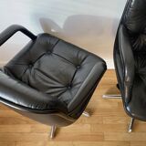 Strafor 451 leather armchair