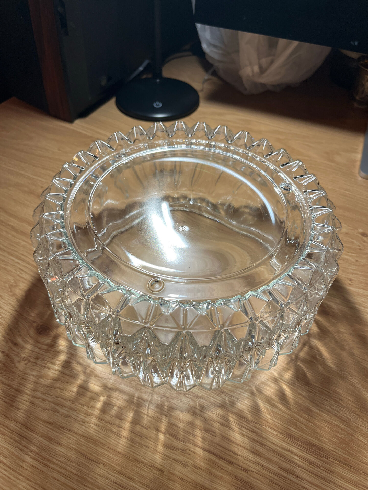 Vintage geometric moulded glass ceiling lampshade 1970 – Empty pot