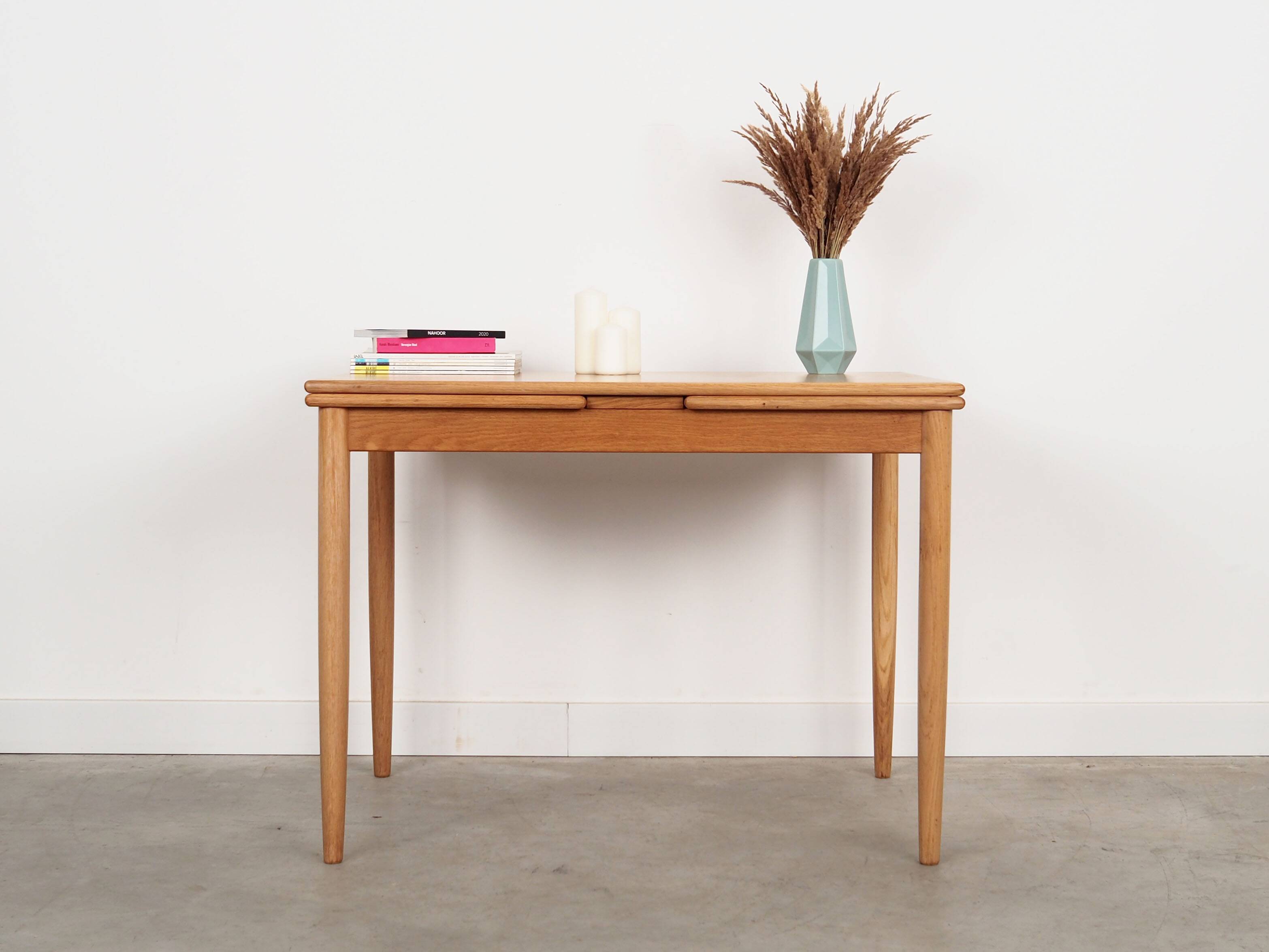 Ash table, Danish design, 1980s, production: Denmark