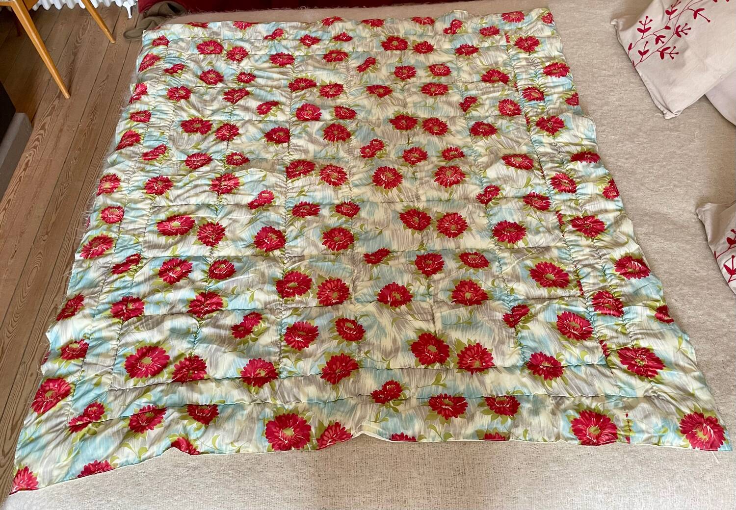 Vintage floral bedspread