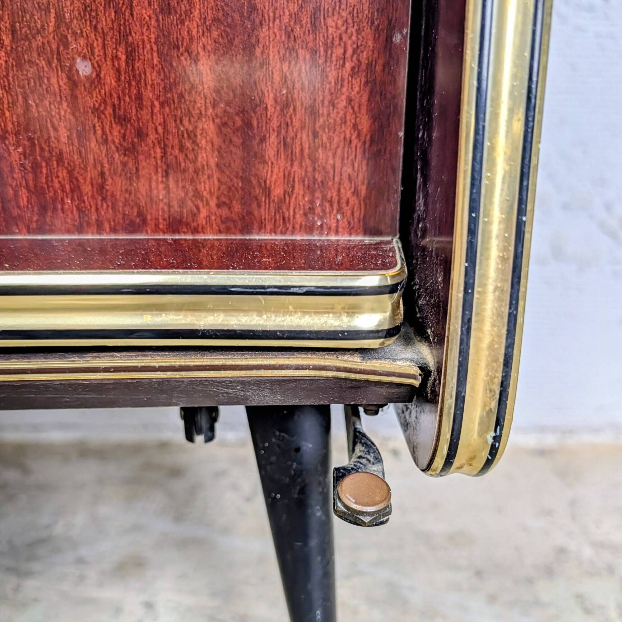 Meuble bar roulant vintage