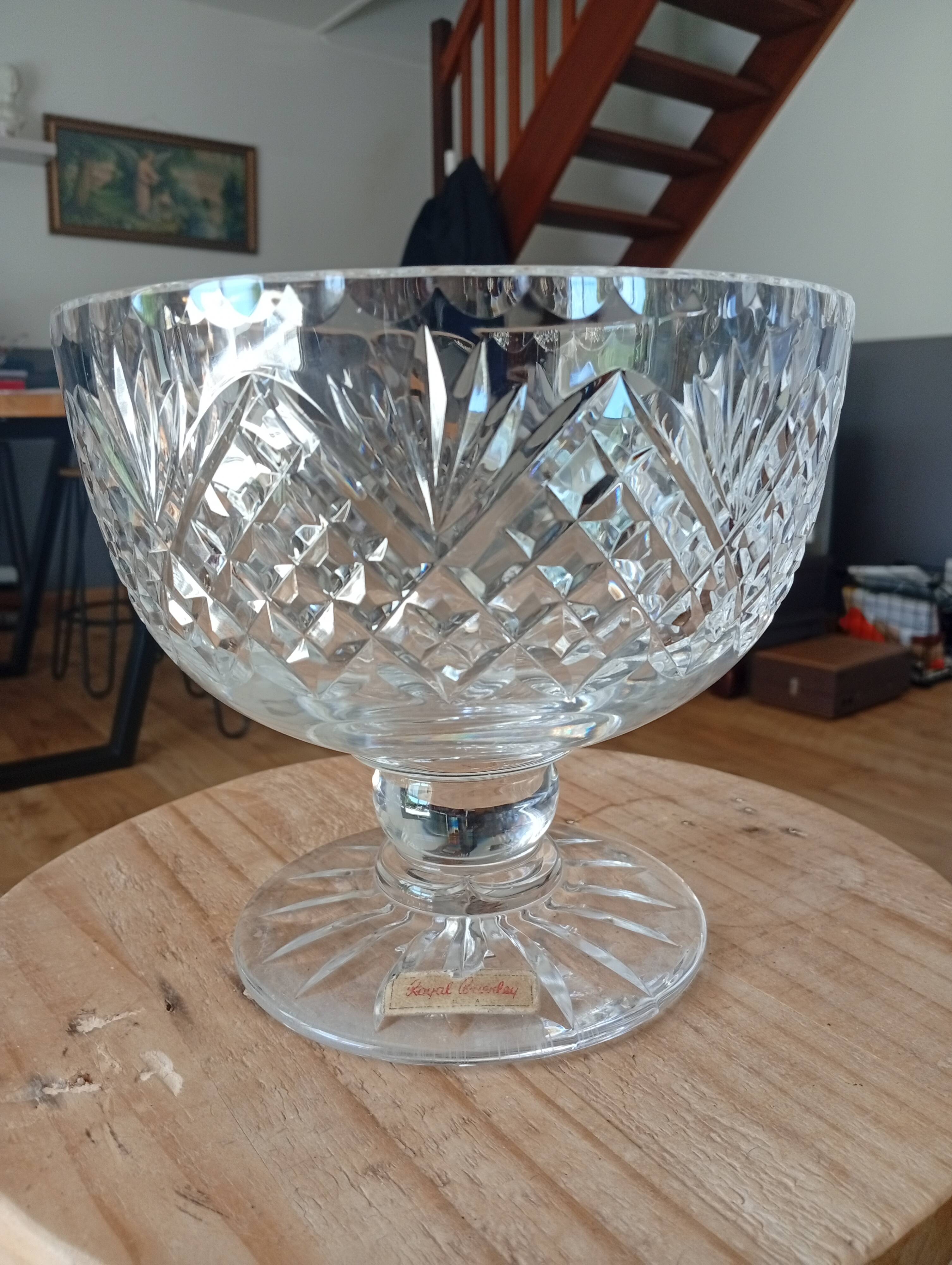Crystal centrepiece