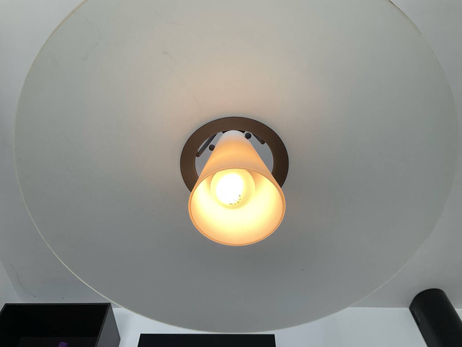 Postmodern Helestra Leuchten pendant light in opaline and frosted glass