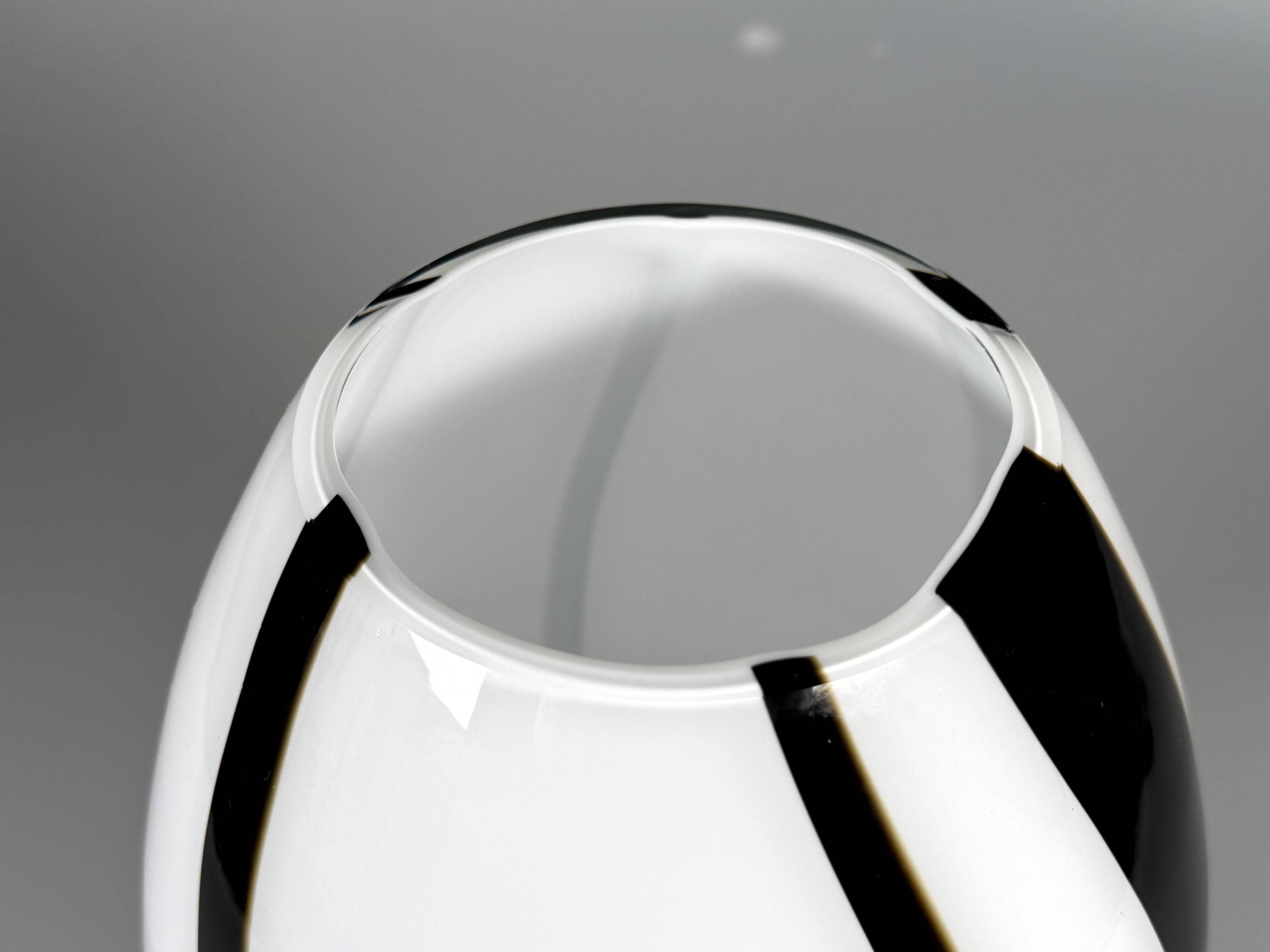 Lampe de table en verre vintage des années 1970 1980 par Volux Italie