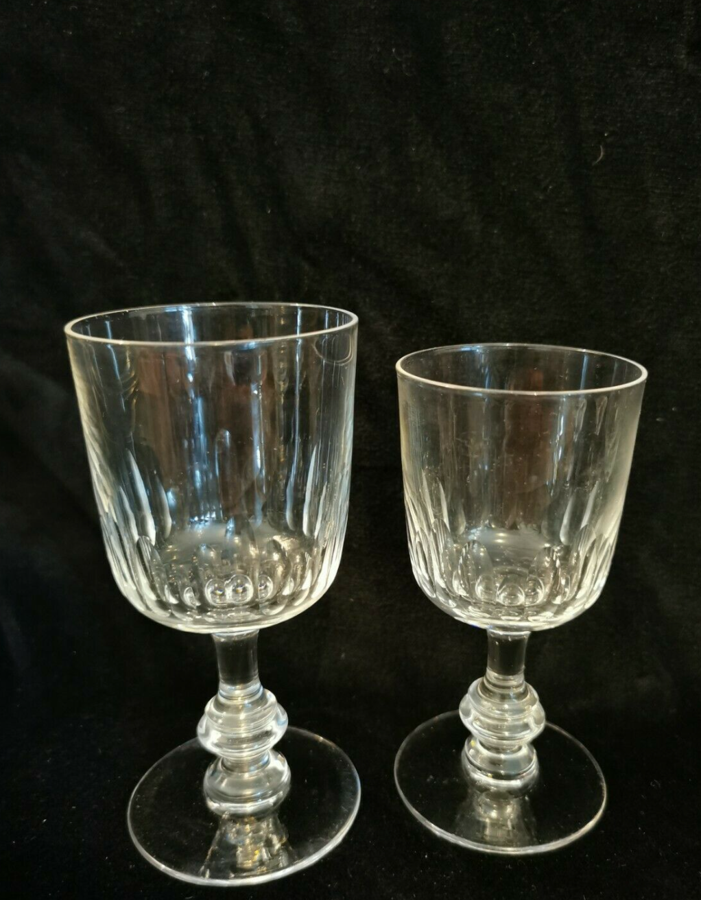Lots of six crystal glasses