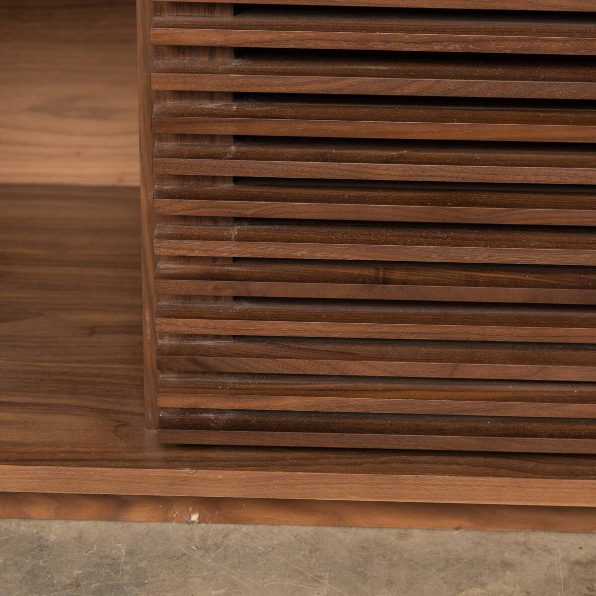 Stylish 20thc heals walnut sideboard by nathan yong c.1990