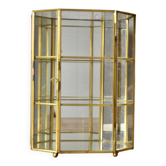 Small vintage octagonal display case in transparent glass, mirror glass and brass - jewelry display
