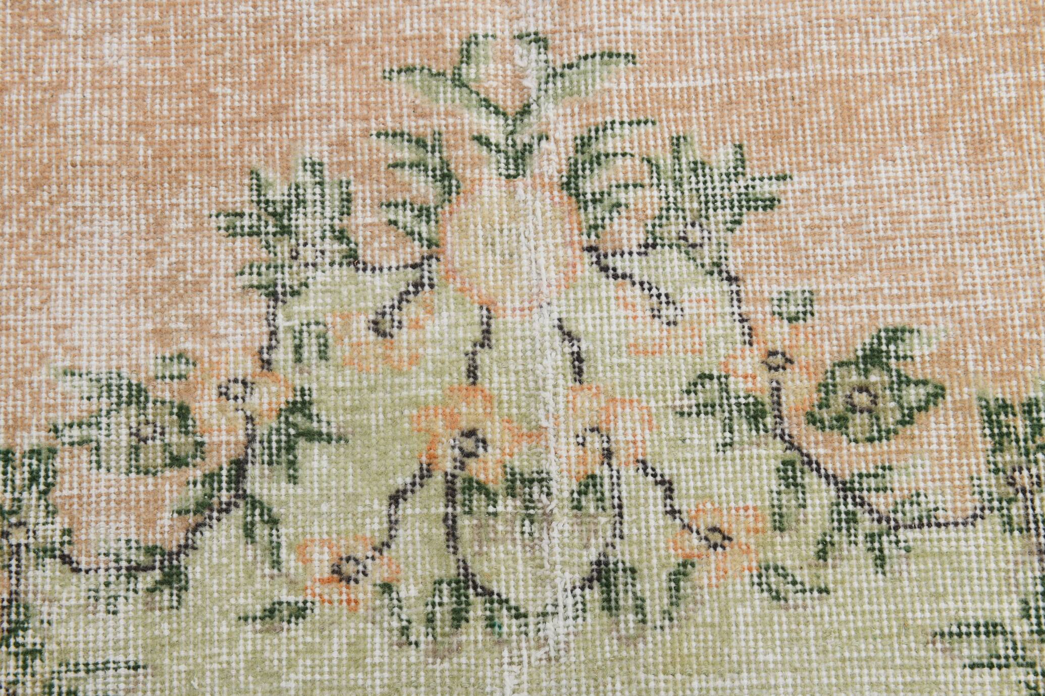 Soft Peach Muted Wool Vintage Rug For Home Decor, 184x292 Cm