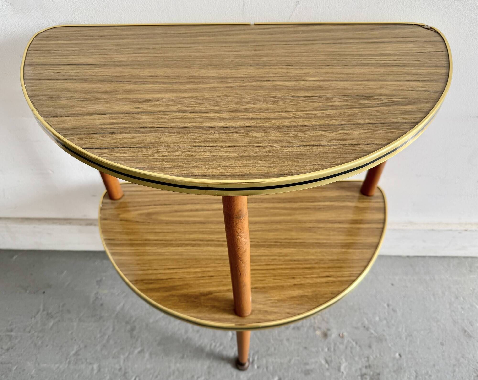 Table d'appoint demi-lune à deux niveaux vintage