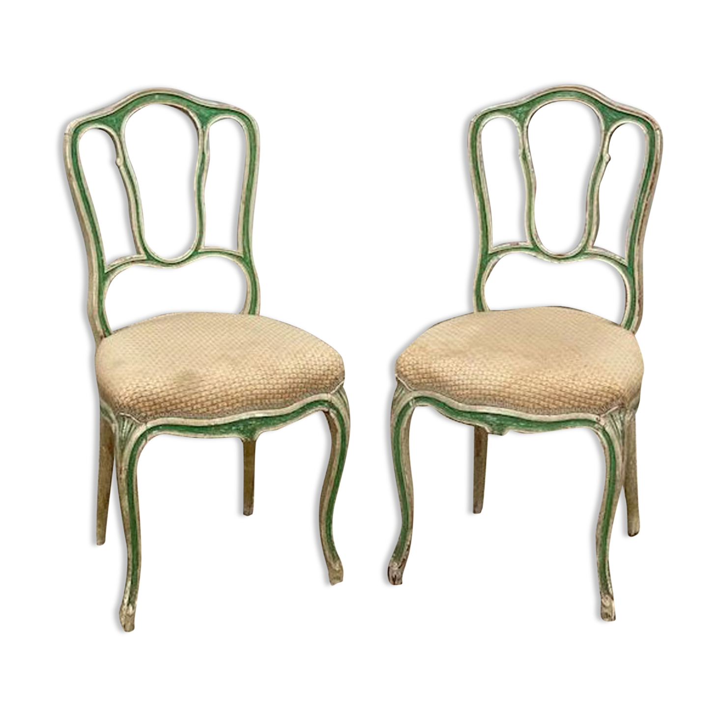 Paire de chaises de style Louis XV