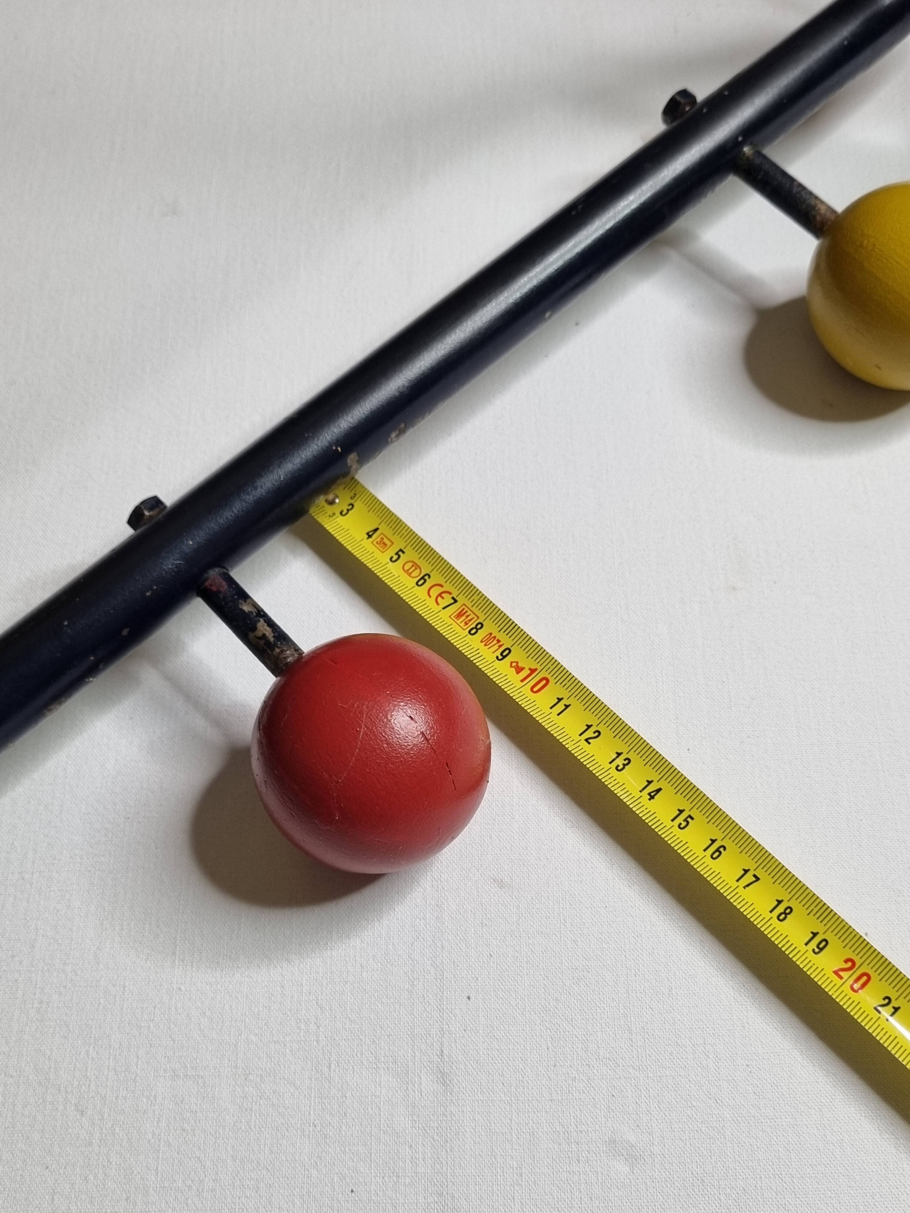 Vintage coat rack in metal and wood, 5 hooks, 74 cm