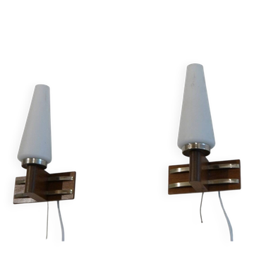 Pair of Scandinavian wall lights in teak and opaline from the 1960s.