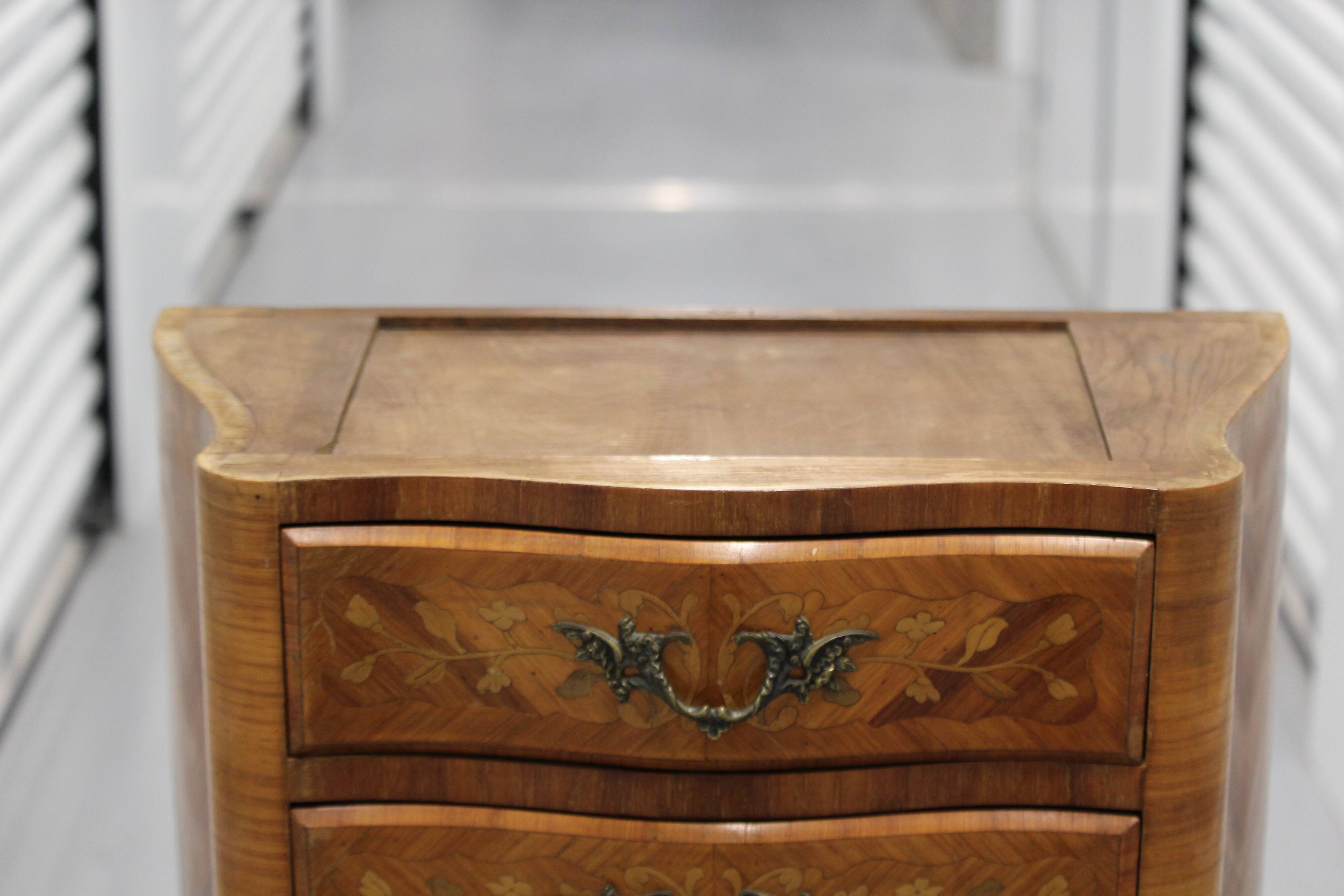 Chest of drawers, wood and marble