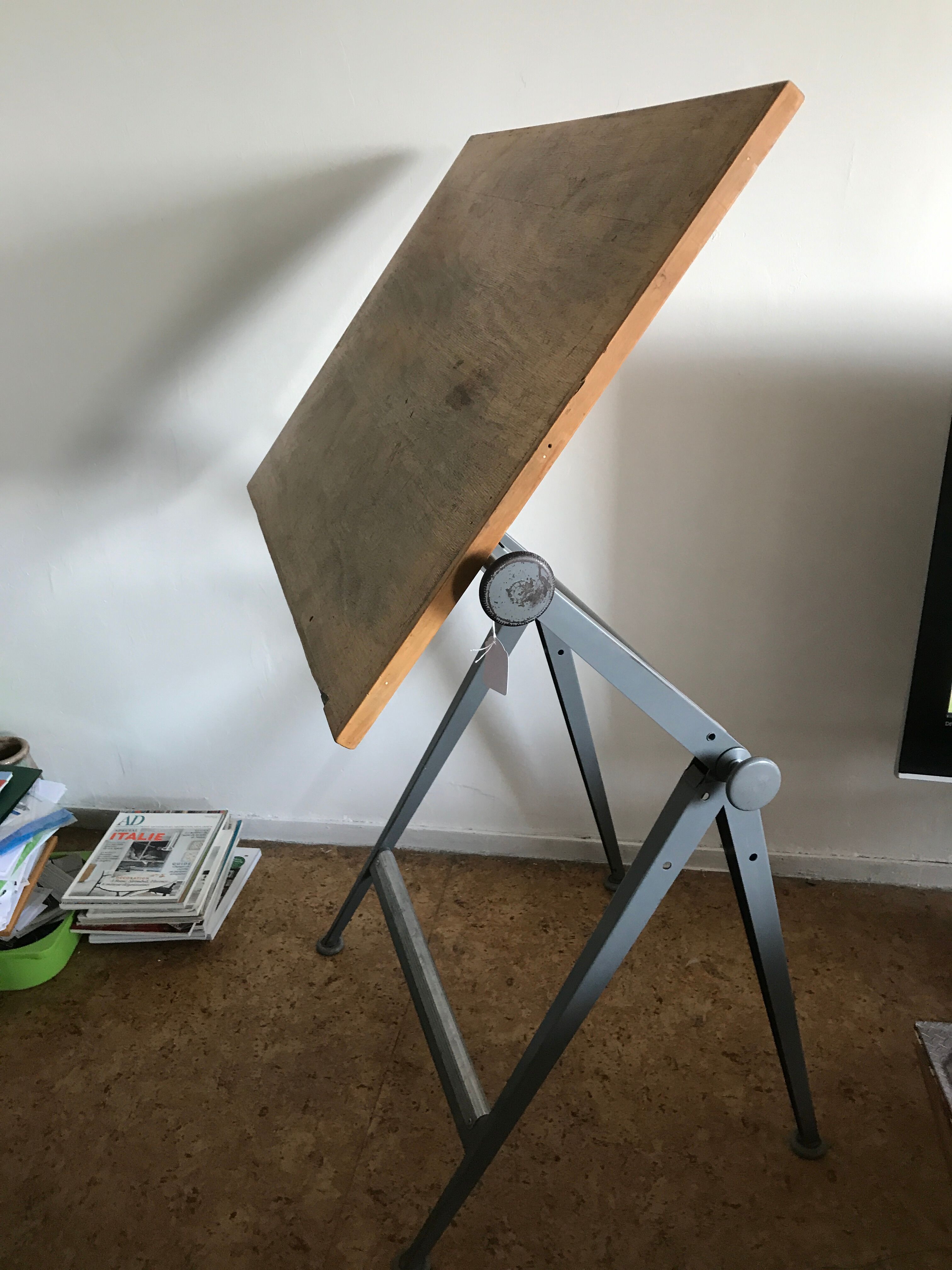 Drawing table Friso kramer & Wim Rietveld for Ahrend by Circkel