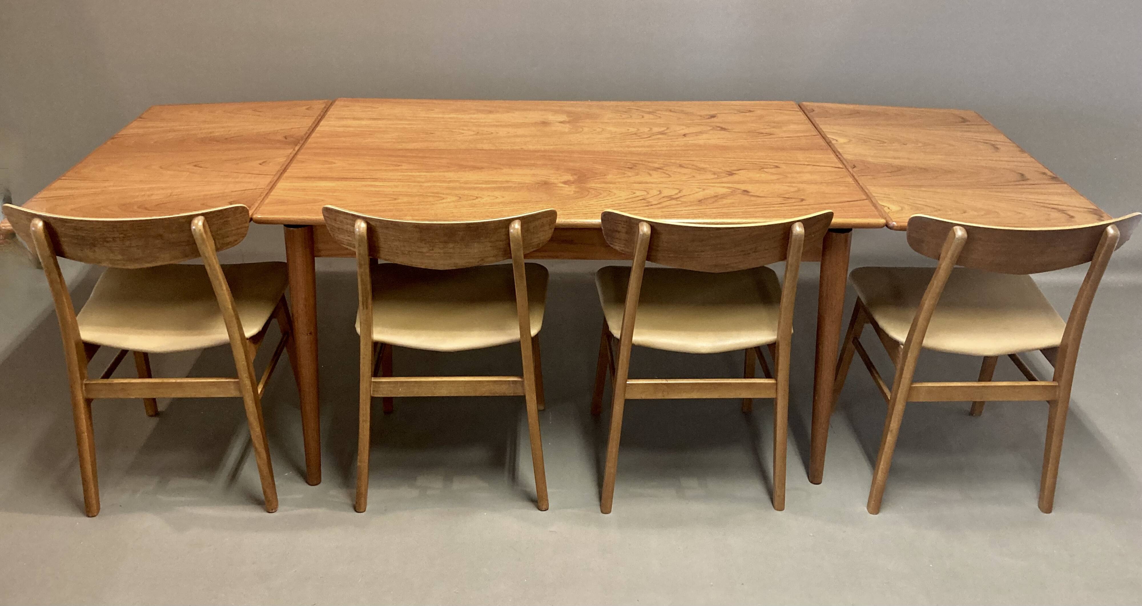 Extendable high table "Scandinavian Design" 1950.