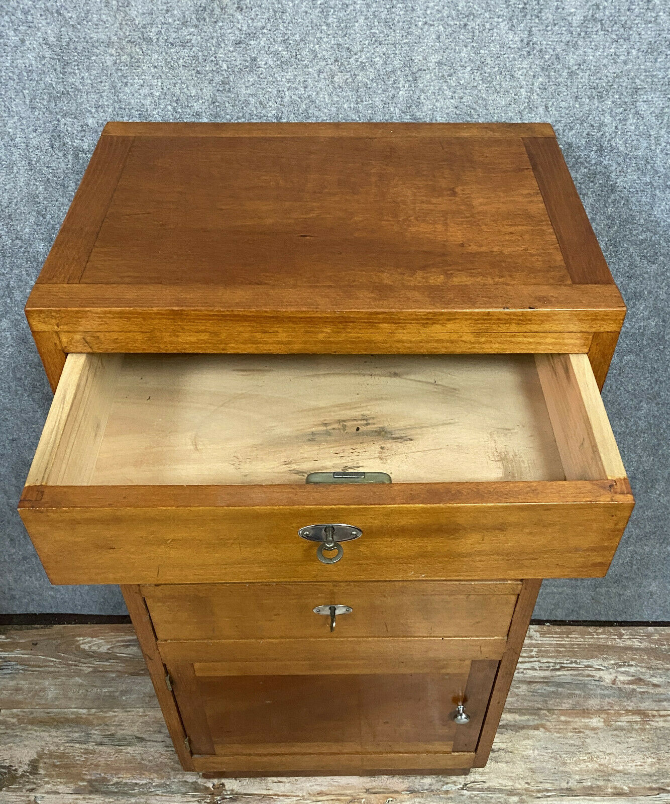 Meuble d'apparat époque art déco en acajou blond vers 1940