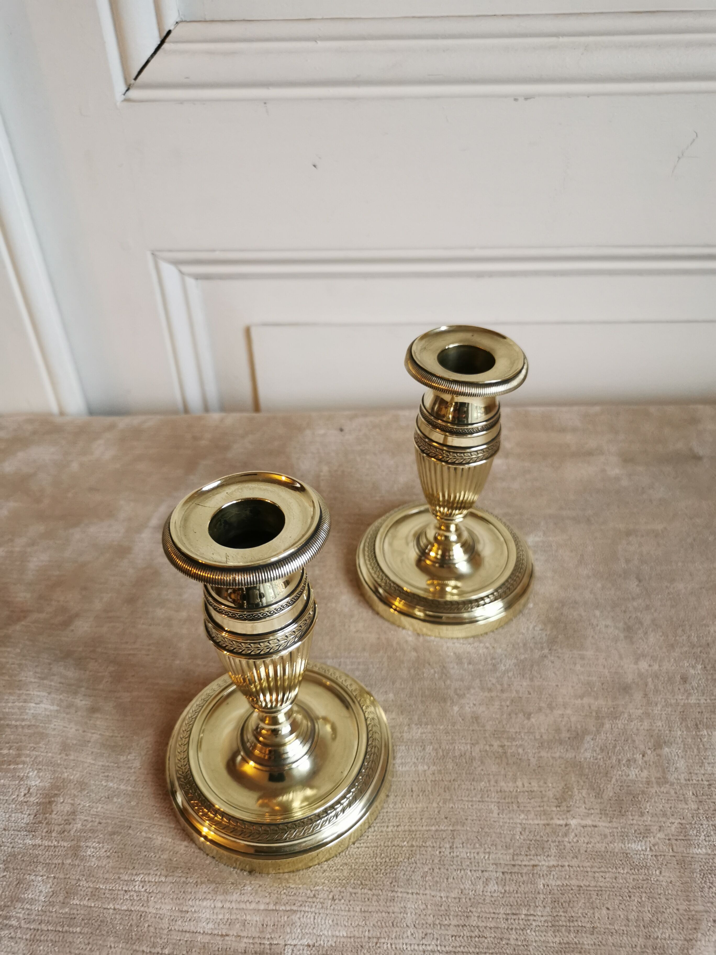 Pair of candlesticks in polished bronze Directoire d'époque