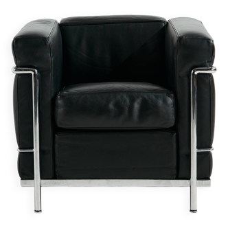 LC2 armchair by Le Corbusier, Pierre Jeanneret and Charlotte Perriand for Cassina