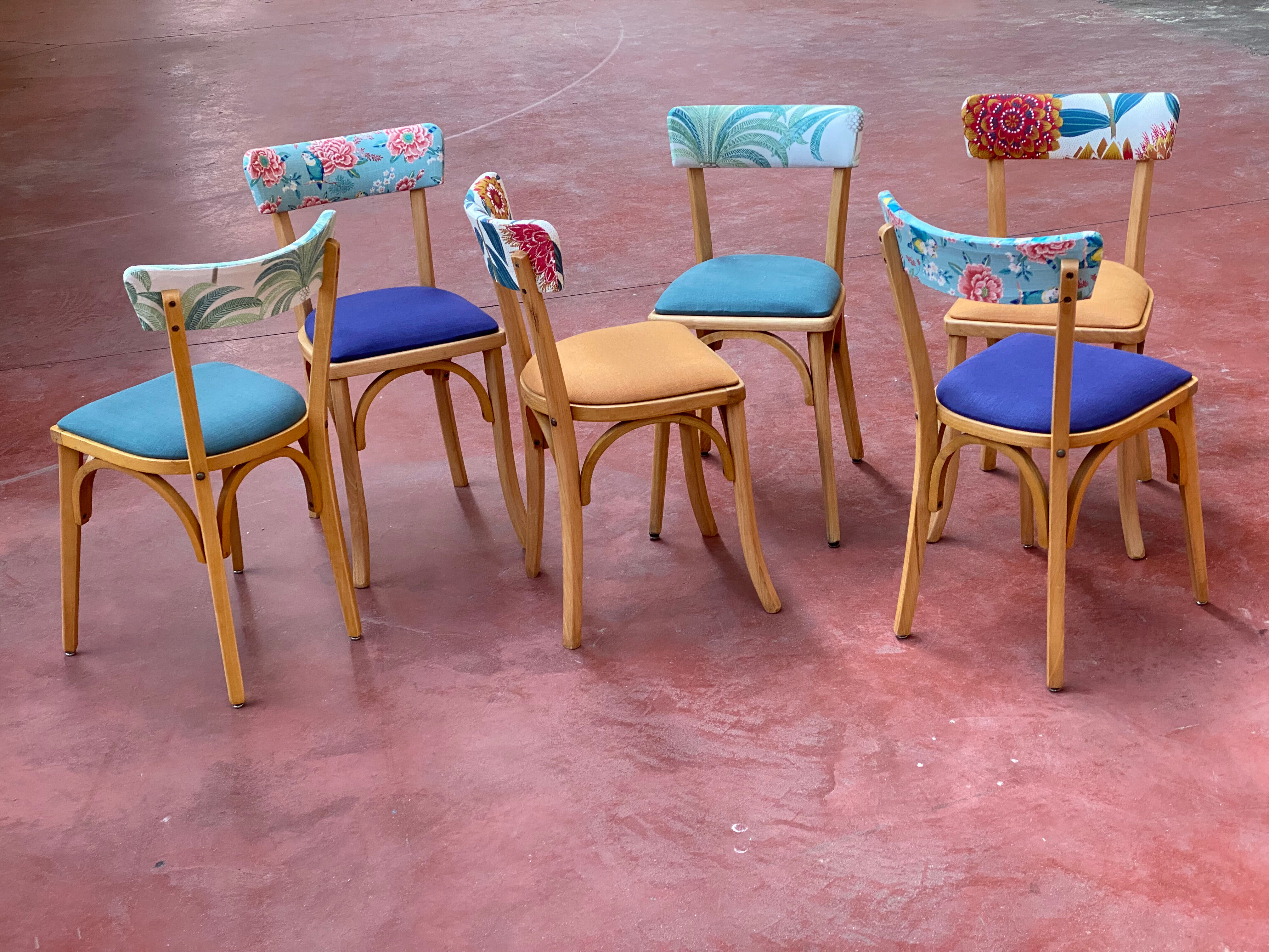 Suite of 6 vintage chairs