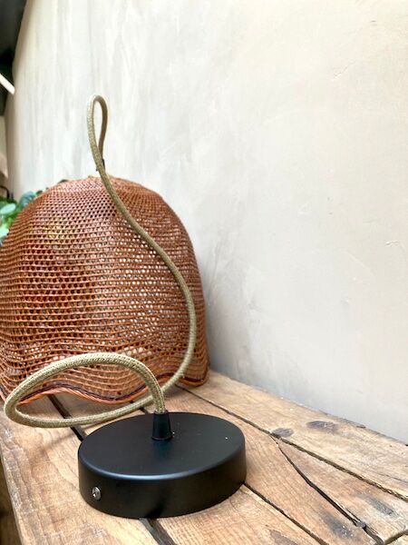 Wicker suspension tulip shape