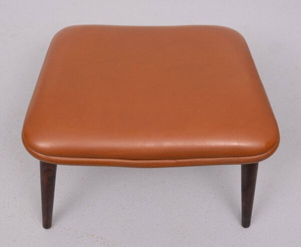 Tabouret modèle 91 par illum wikkelsø. produit par michael laursen à aarhus