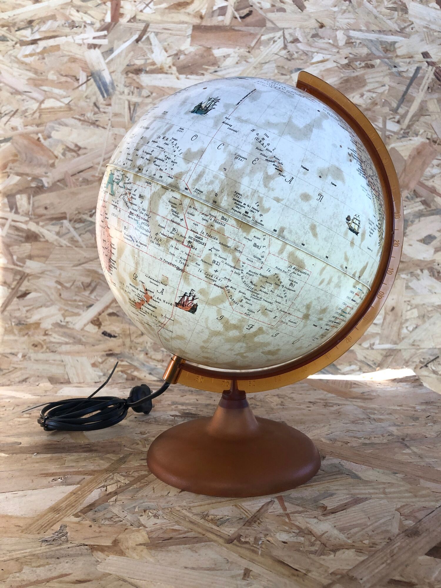 Old globe world map tecnodidattica beige