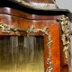 Vitrine ancienne de Vernis Martin de style Louis XV