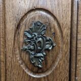 Louis XIV period chest of drawers in oak