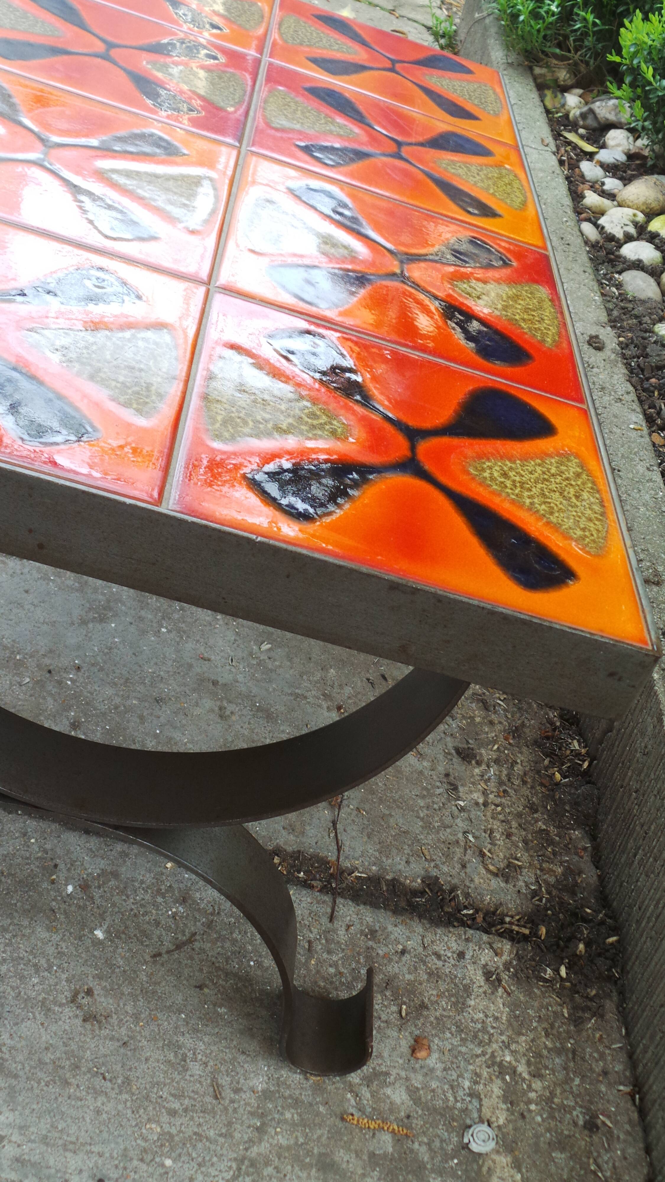 Table low ceramic vintage