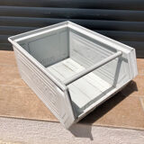 Industrial claw tray