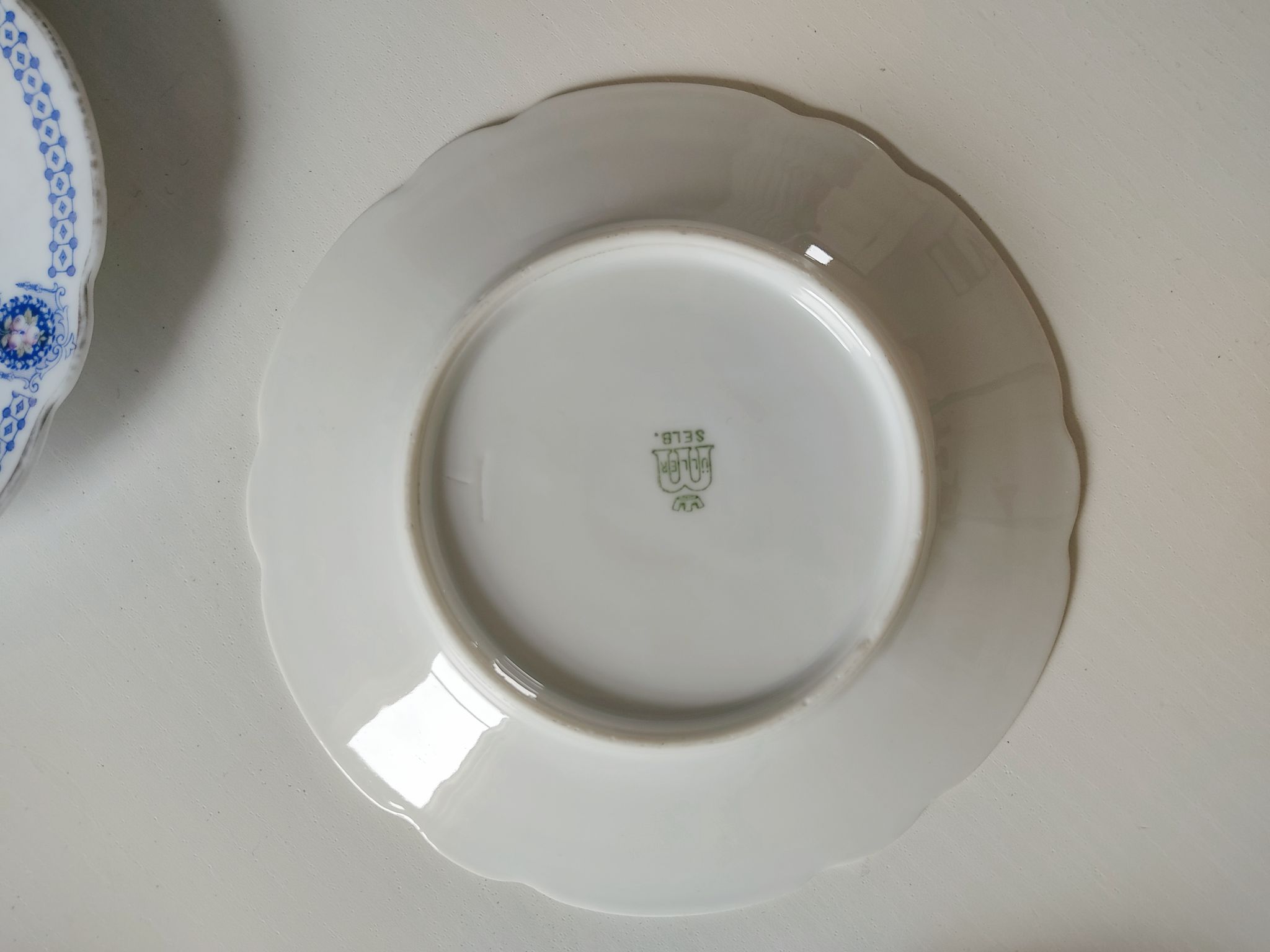 Set of 7 Muller Selb dessert plates
