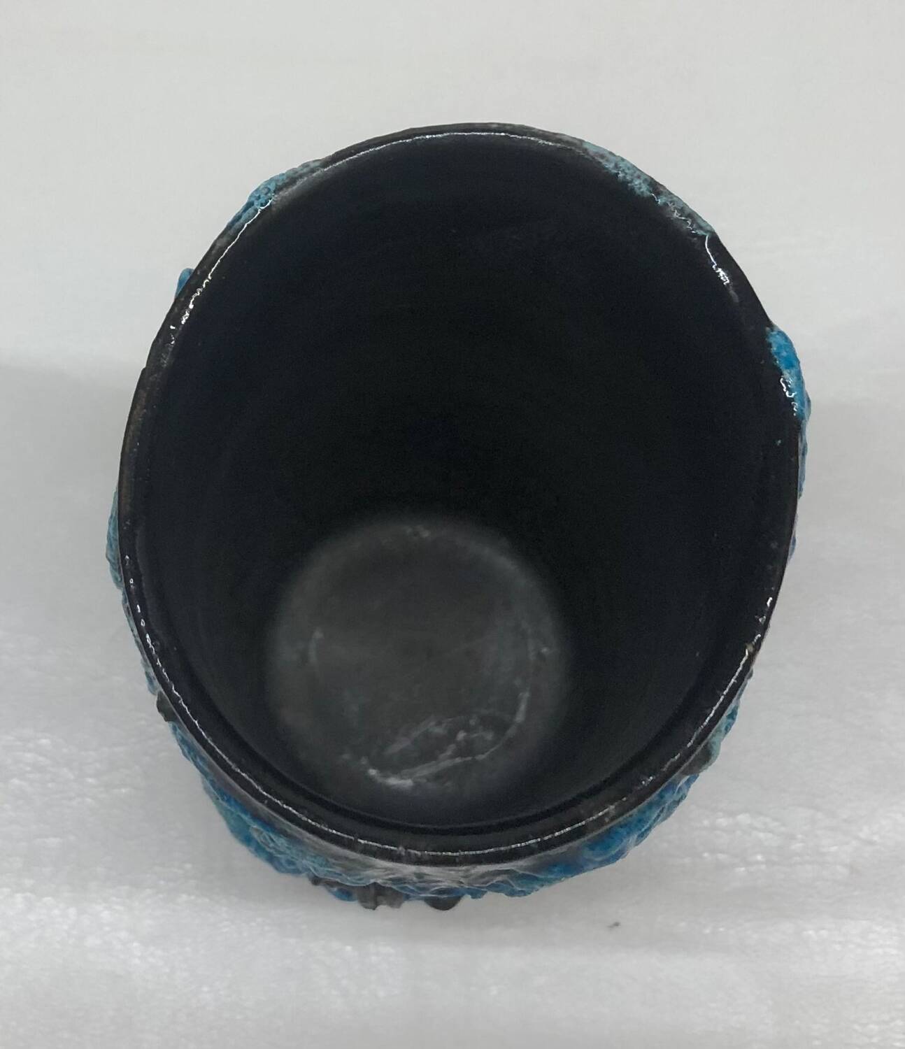 Vallauris seafoam cuff vase