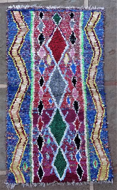 Authentic Moroccan Berber carpet kilim boucherouite 205X120 cm T46202