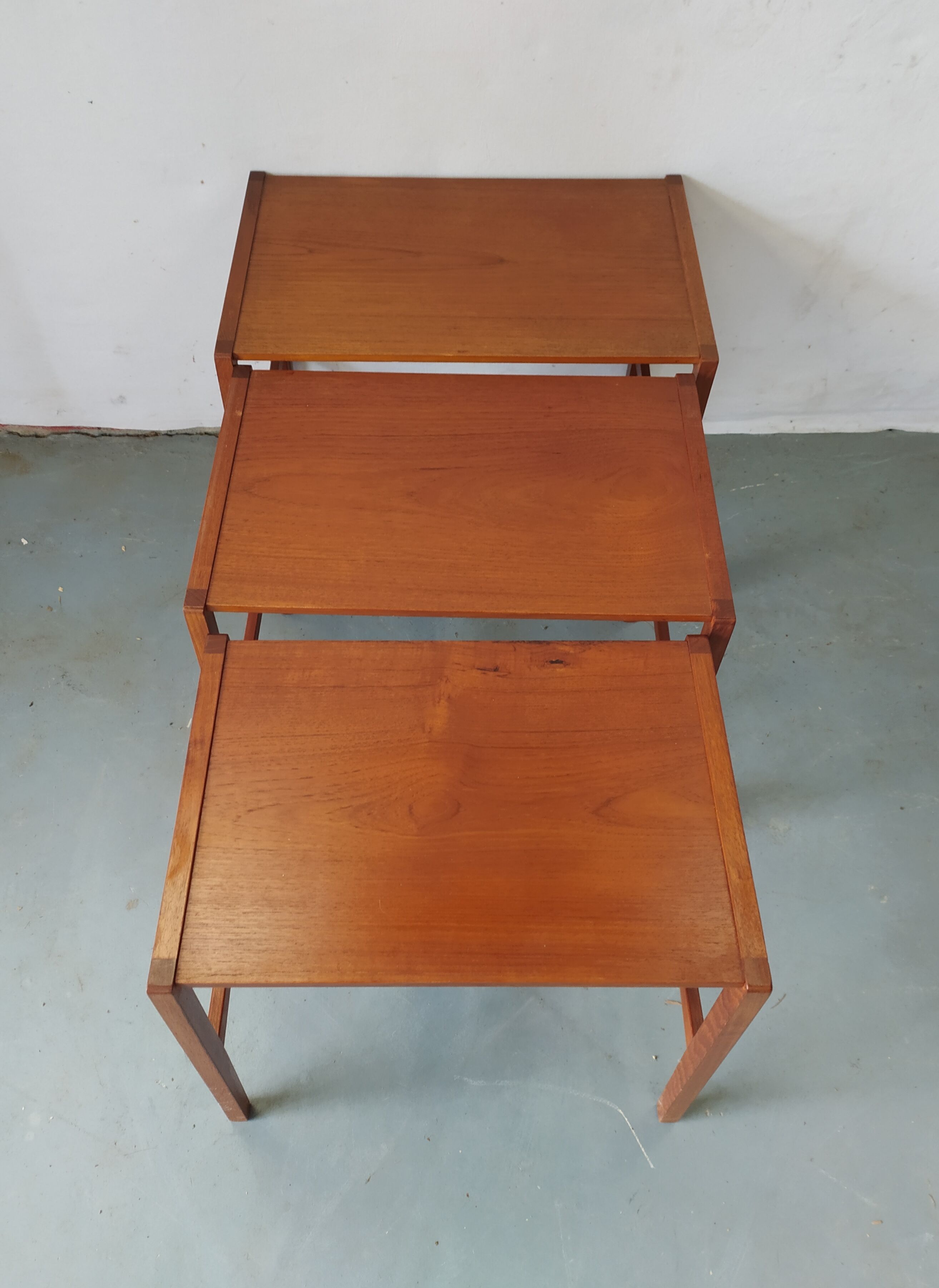 Solid teak pull out tables