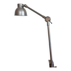 Lampe articulée d’architecte