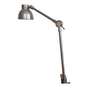 Lampe articulée d’architecte