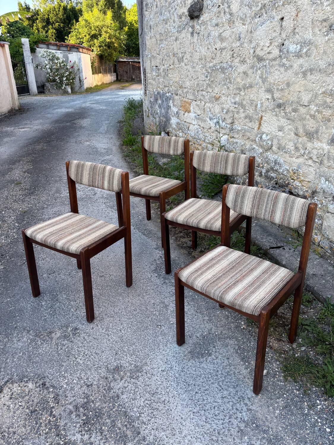 Set of 4 vintage 70s beech chairs